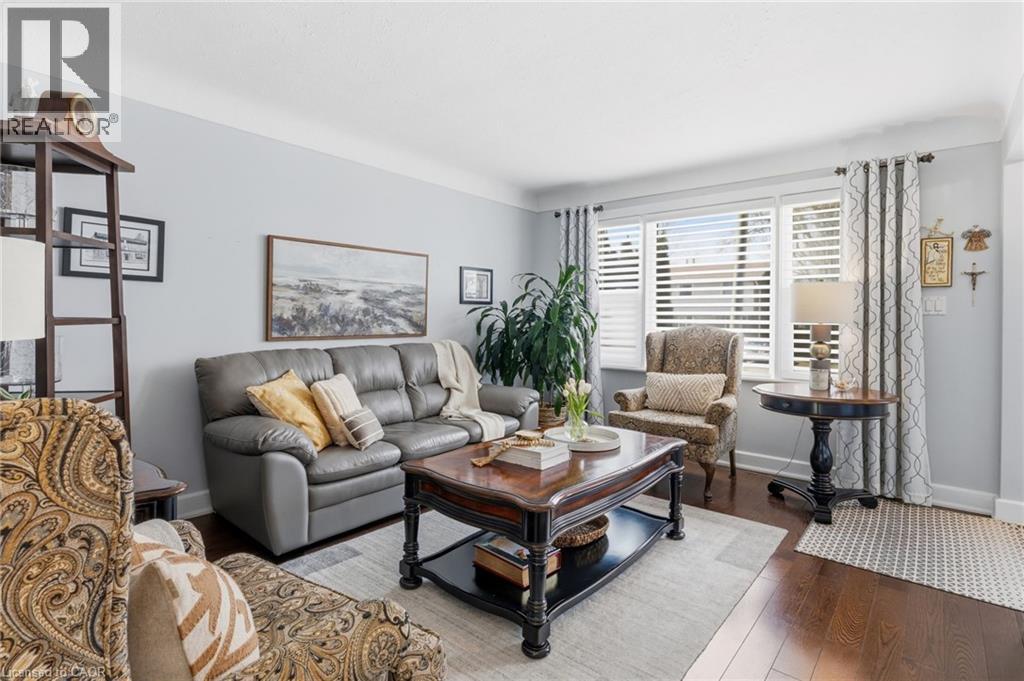 299 East 24th Street, Hamilton, Ontario  L8V 2Y7 - Photo 6 - 40814341