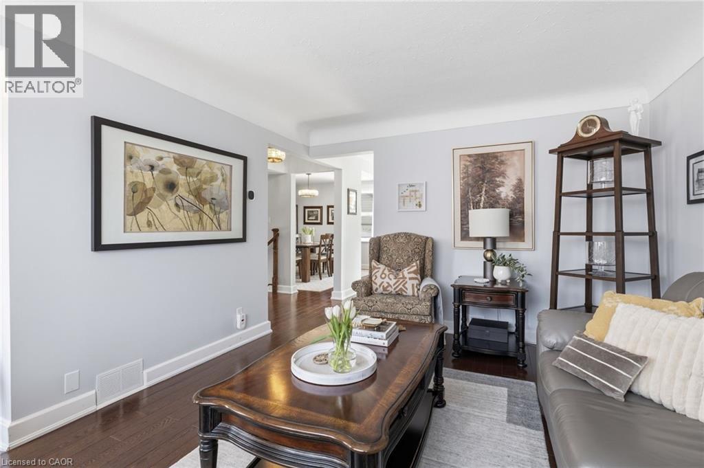 299 East 24th Street, Hamilton, Ontario  L8V 2Y7 - Photo 8 - 40814341