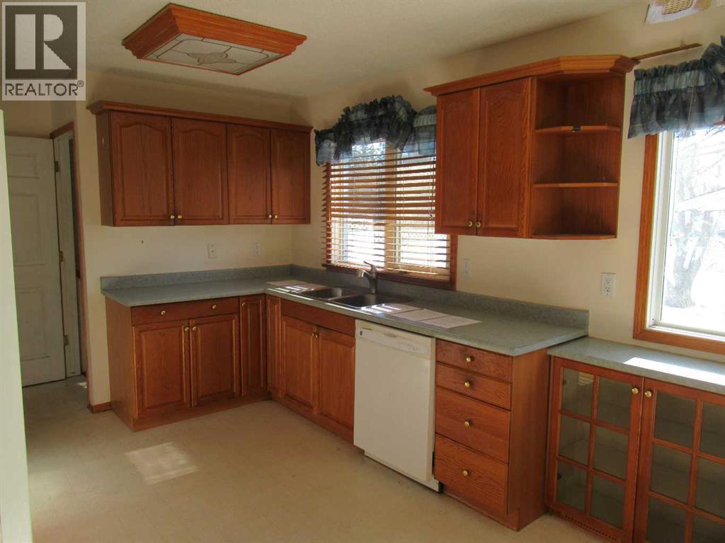 9811 80 Avenue, Grande Prairie, Alberta  T8V 3S5 - Photo 3 - A2291541