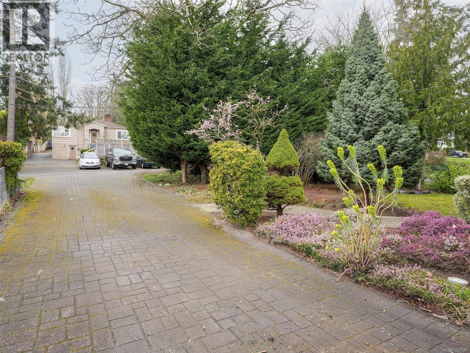 756 Newbury St, Saanich, British Columbia  V9A 2C1 - Photo 51 - 1027547