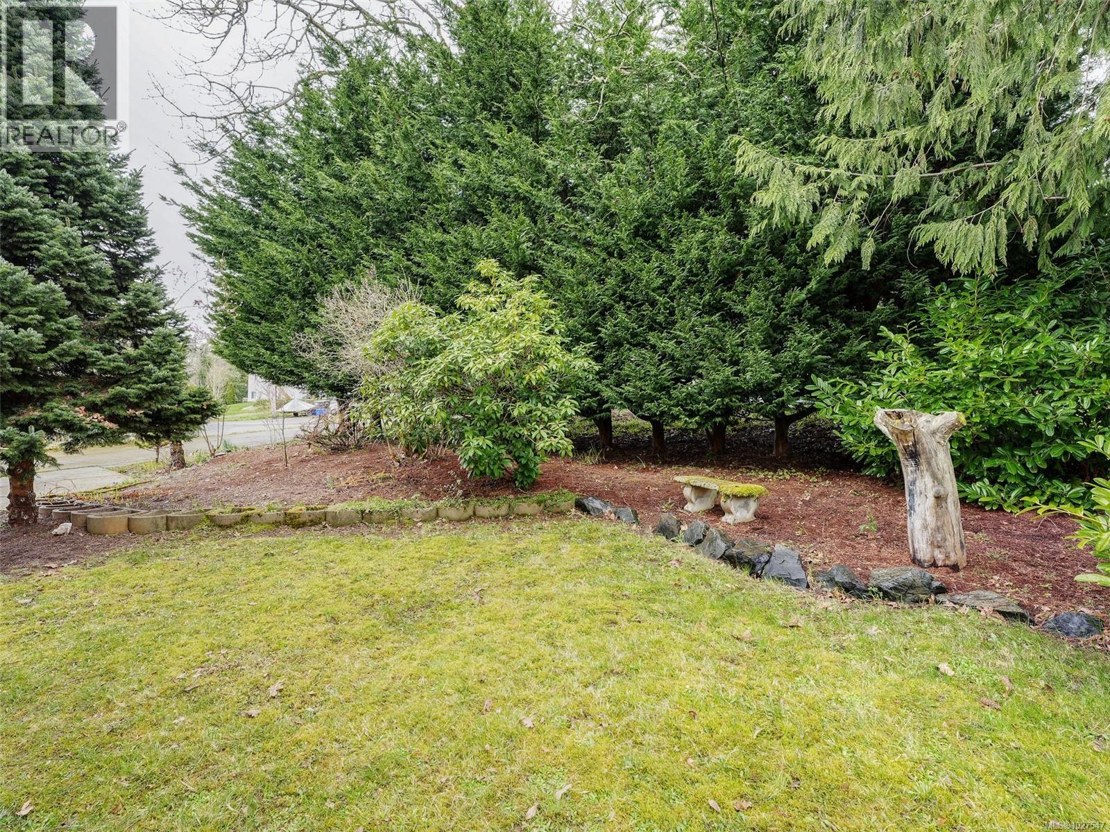 756 Newbury St, Saanich, British Columbia  V9A 2C1 - Photo 38 - 1027547