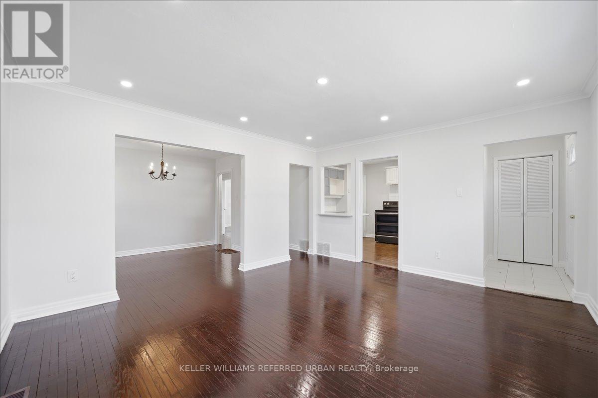 36 Cobden Street, Toronto, Ontario  M2R 1S2 - Photo 8 - C12934788