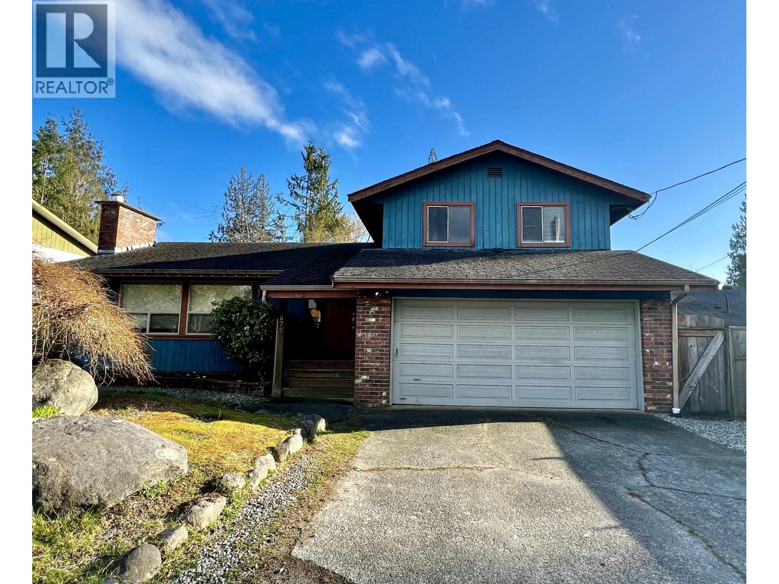 873 Poplar Lane, Gibsons, British Columbia  V0N 1V8 - Photo 2 - R3103984