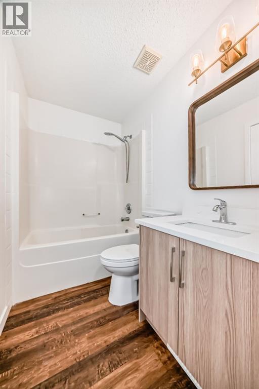 87 Bridlepost Green Sw, Calgary, Alberta  T2Y 4A1 - Photo 19 - A2287138