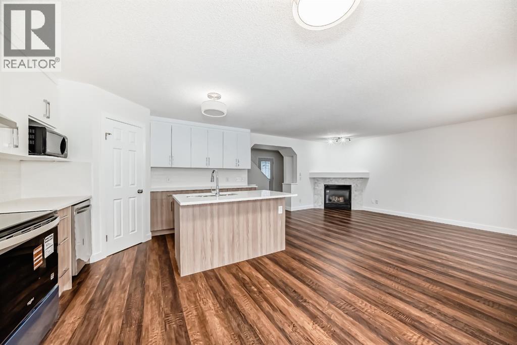 87 Bridlepost Green Sw, Calgary, Alberta  T2Y 4A1 - Photo 5 - A2287138