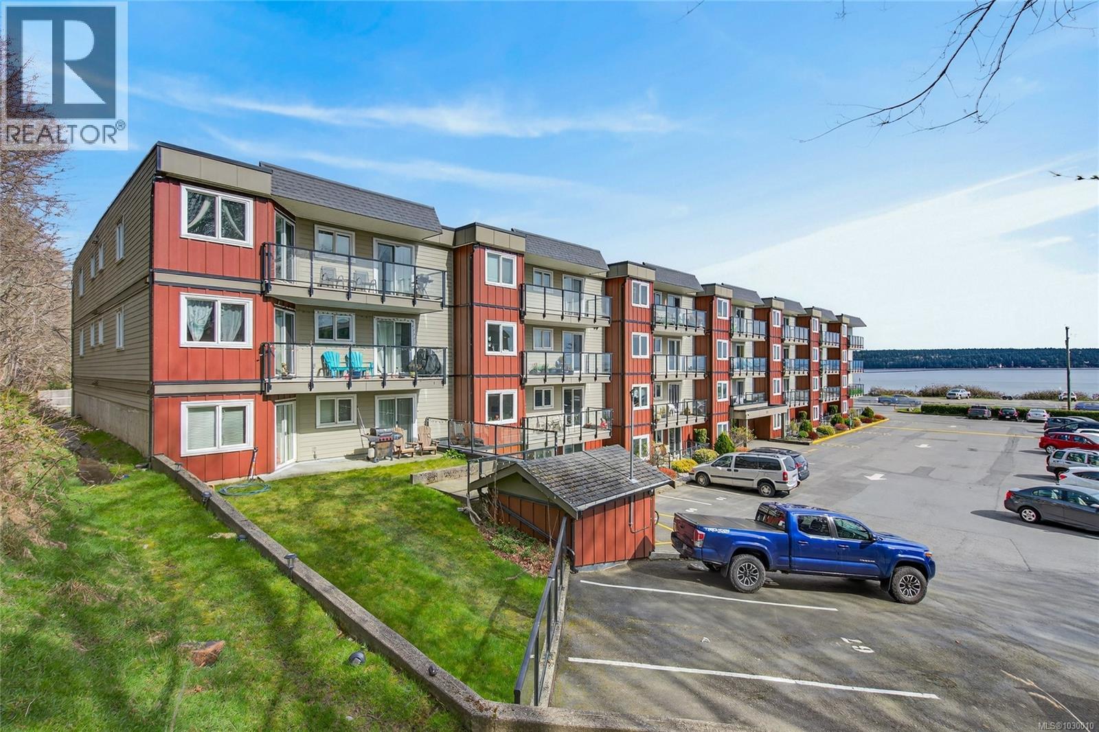 204 872 Island Hwy S, Campbell River, British Columbia