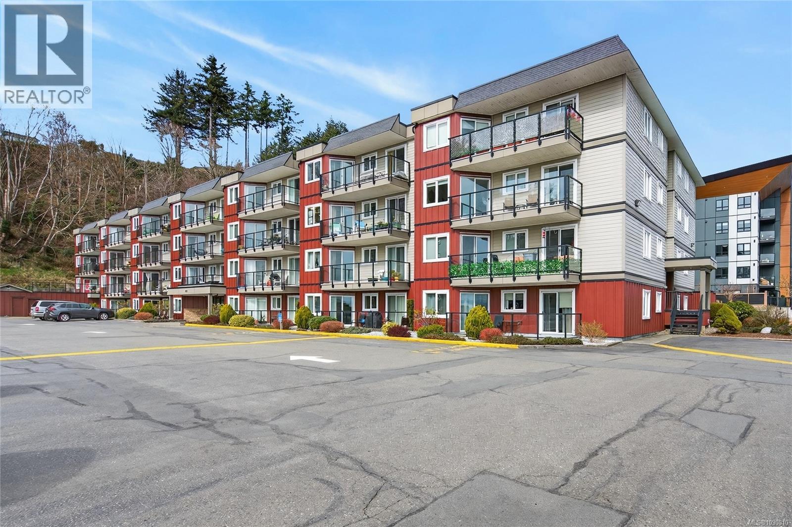 204 872 Island Hwy S, Campbell River, British Columbia  V9W 1A8 - Photo 3 - 1030010