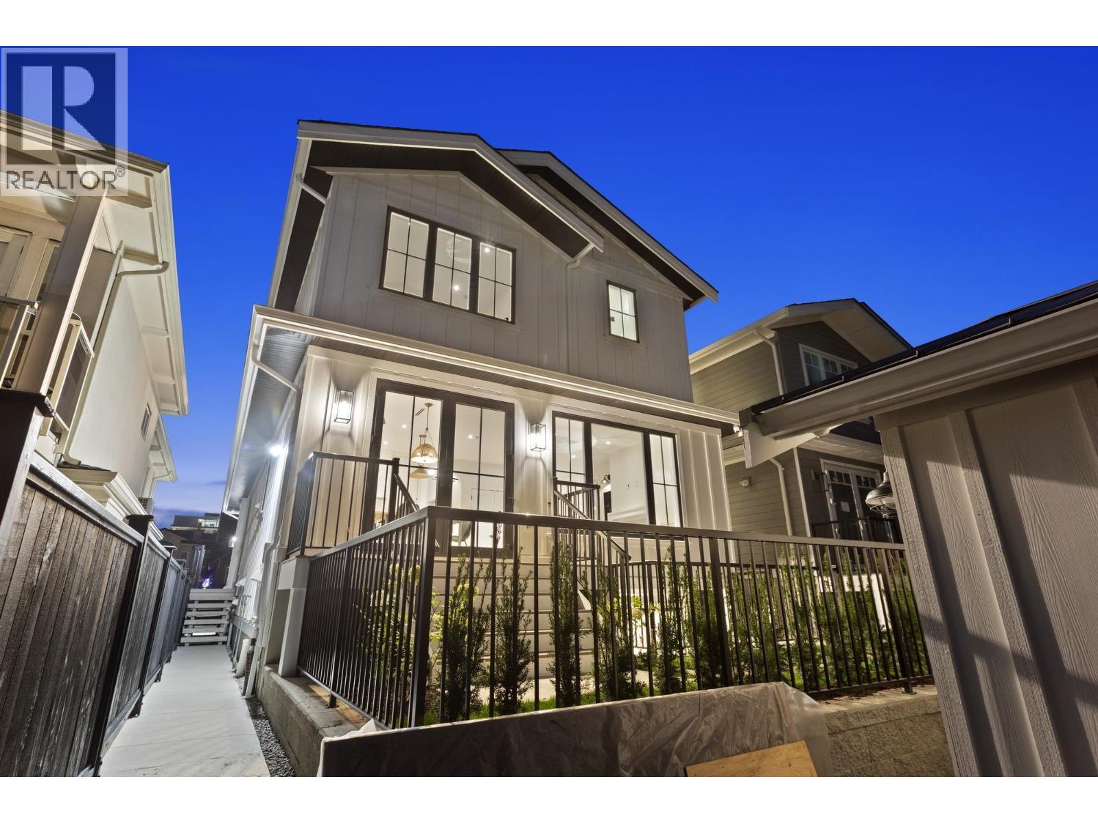 2 4315 ALBERT STREET, Burnaby, British Columbia