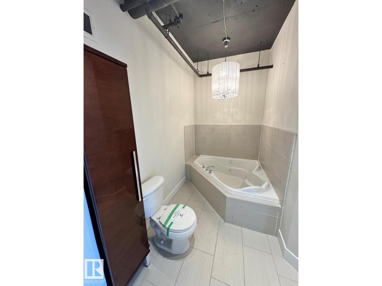 #304 10179 105 St Nw, Edmonton, Alberta  T5J 3N1 - Photo 13 - E4480053