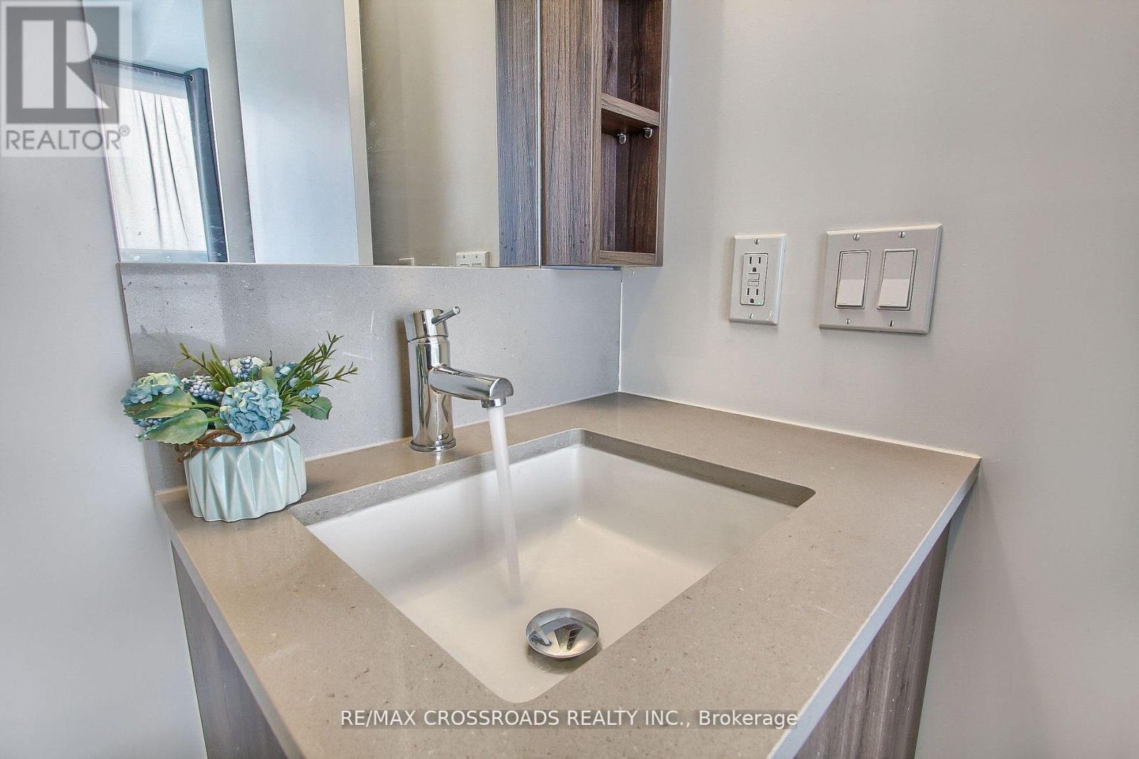 2511 - 1000 Portage Parkway, Vaughan, Ontario  L4K 0L1 - Photo 23 - N12941278