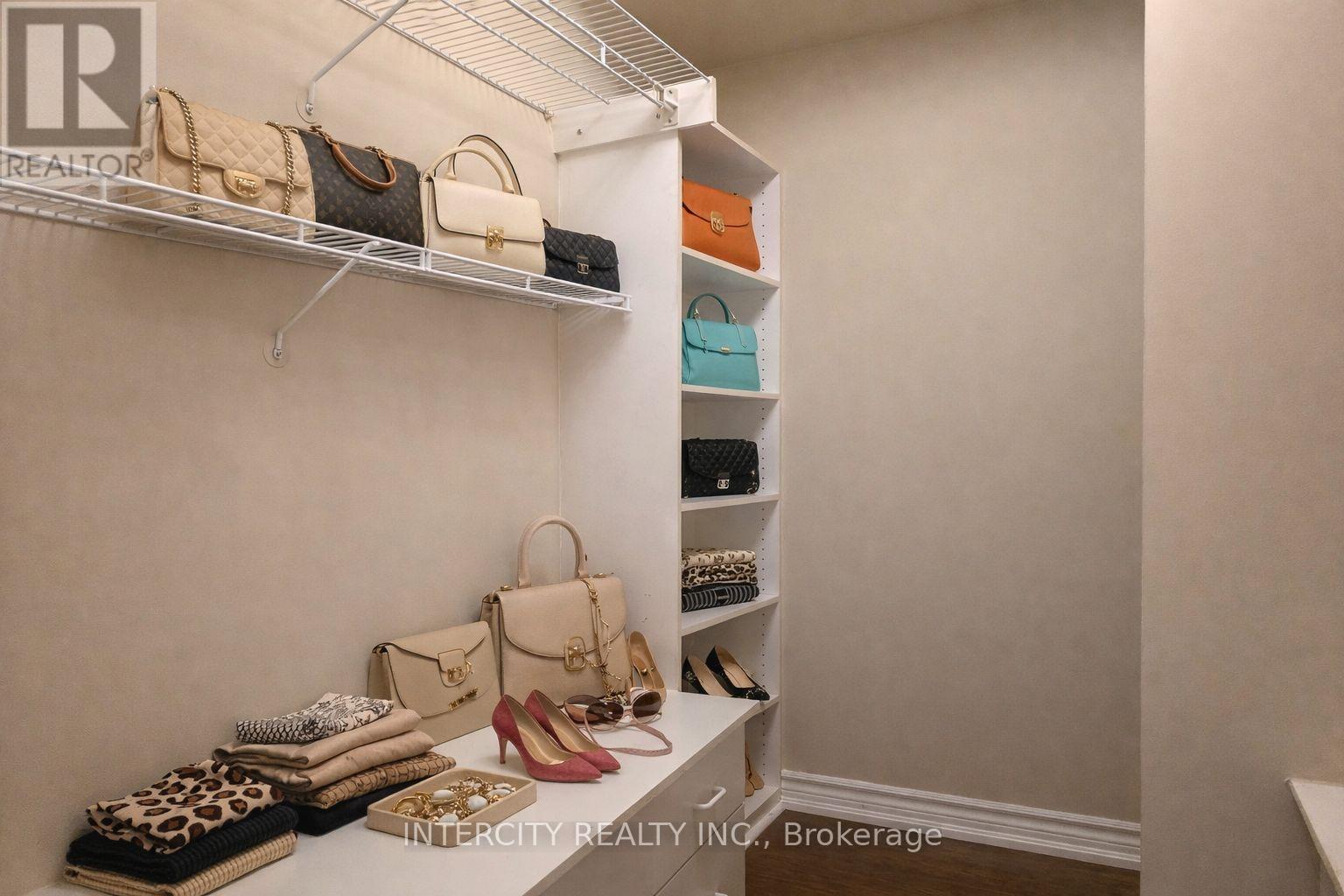 310 - 40 Harding Boulevard W, Richmond Hill, Ontario  L4C 9S5 - Photo 36 - N12941866