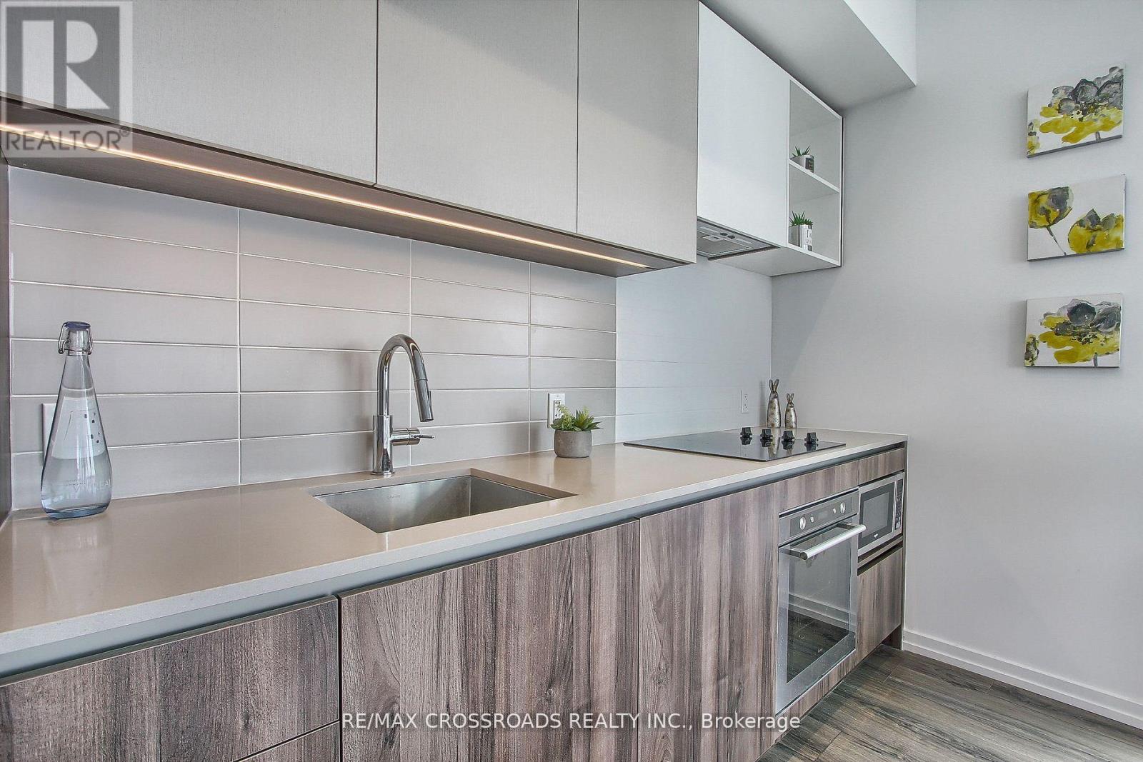 2511 - 1000 Portage Parkway, Vaughan, Ontario  L4K 0L1 - Photo 11 - N12941278