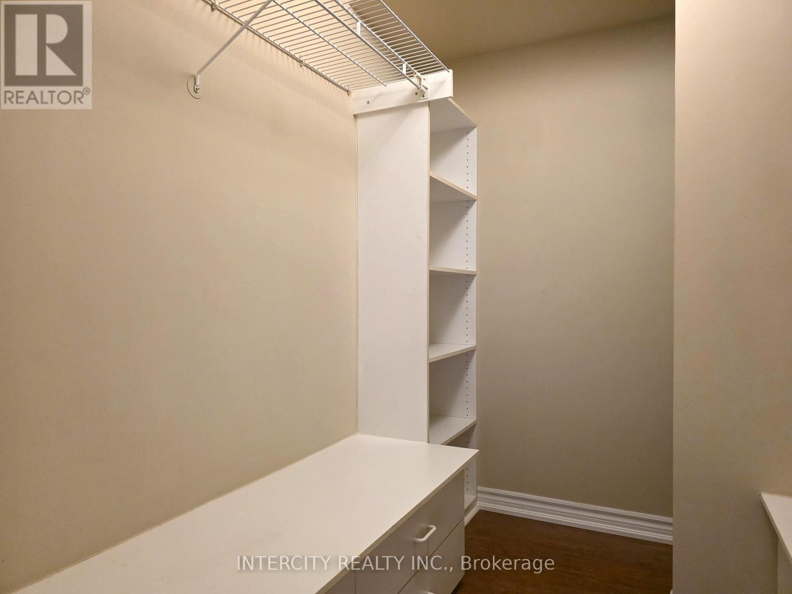 310 - 40 Harding Boulevard W, Richmond Hill, Ontario  L4C 9S5 - Photo 32 - N12941866