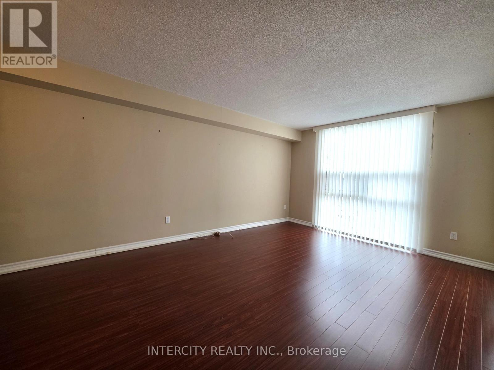 310 - 40 Harding Boulevard W, Richmond Hill, Ontario  L4C 9S5 - Photo 33 - N12941866