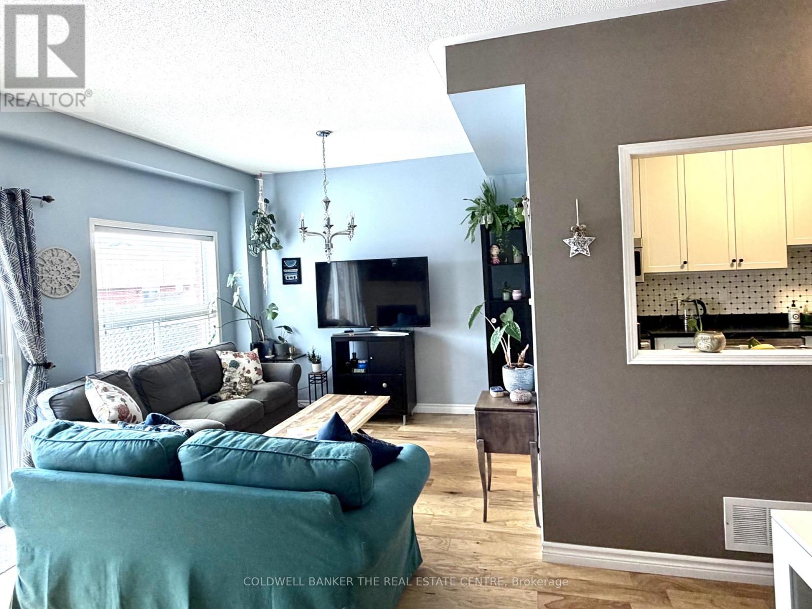 90 Bruce Crescent, Barrie, Ontario  L4N 8P4 - Photo 12 - S12945380