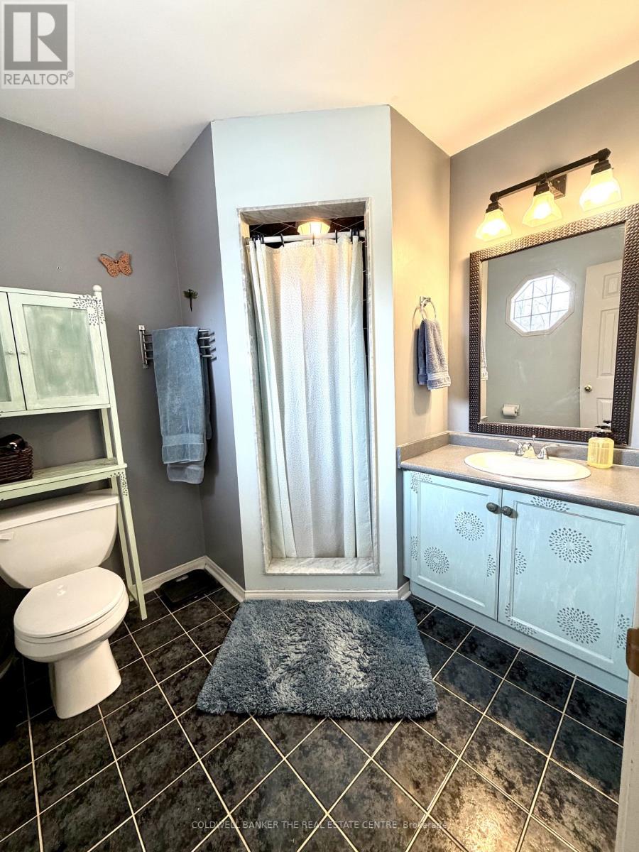 90 Bruce Crescent, Barrie, Ontario  L4N 8P4 - Photo 21 - S12945380