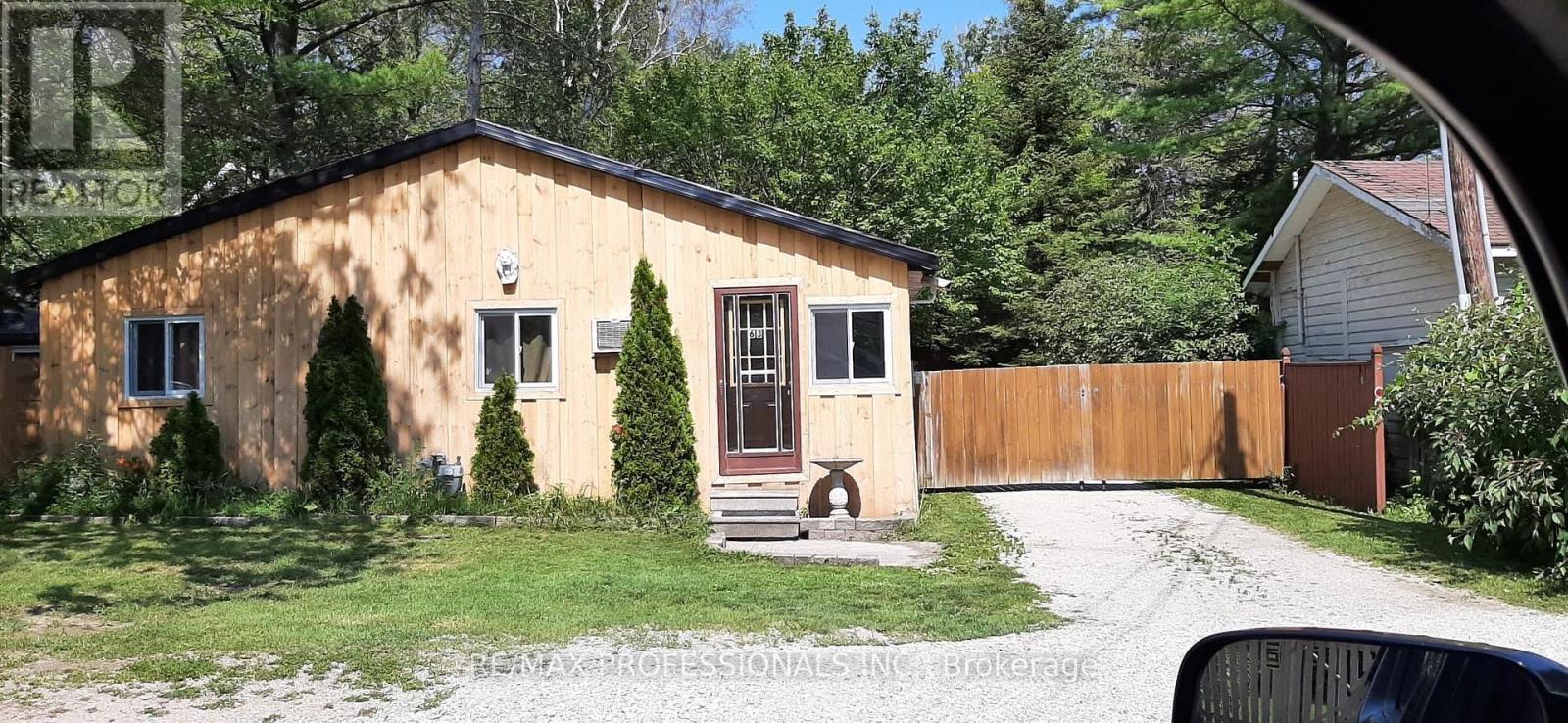 63 BECK STREET, Wasaga Beach, Ontario