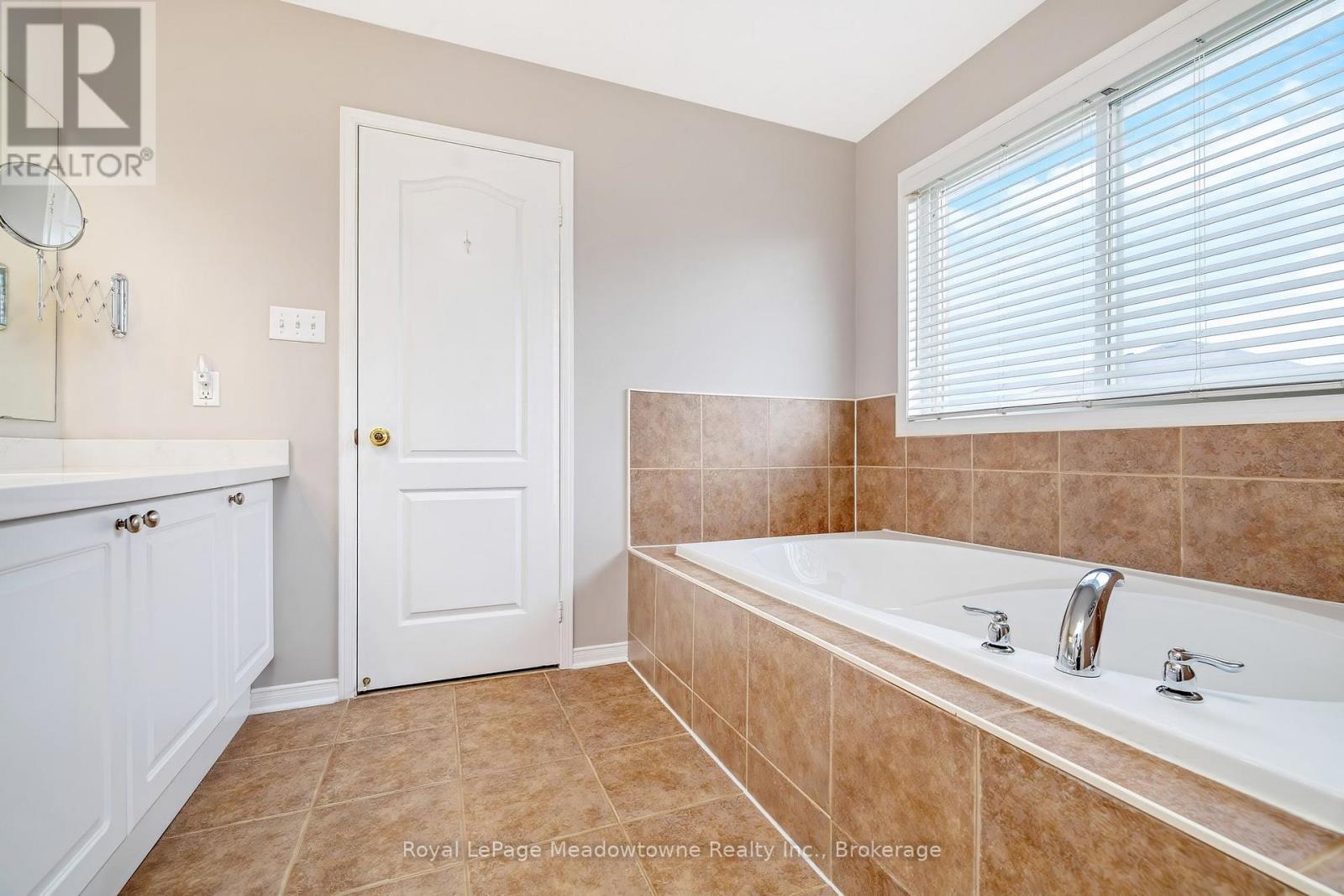 487 Hartley Boulevard, Milton, Ontario  L9T 6K9 - Photo 29 - W12945786