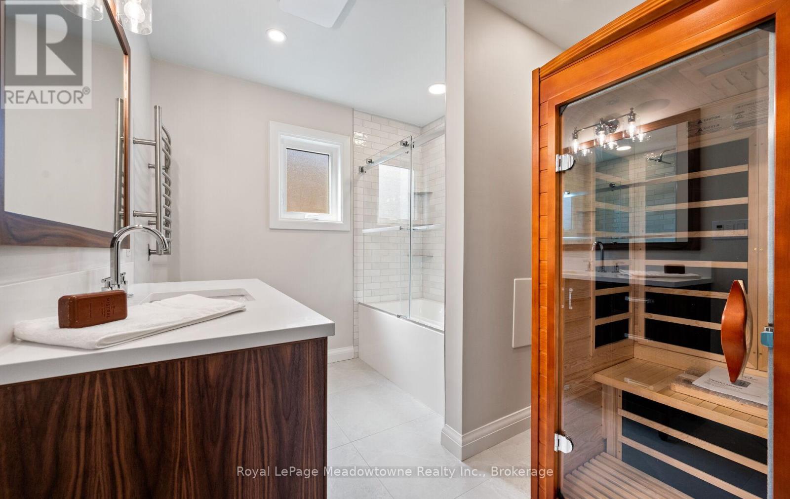 3 Houndtrail Drive, Hamilton, Ontario  L8B 0L8 - Photo 16 - X12945622