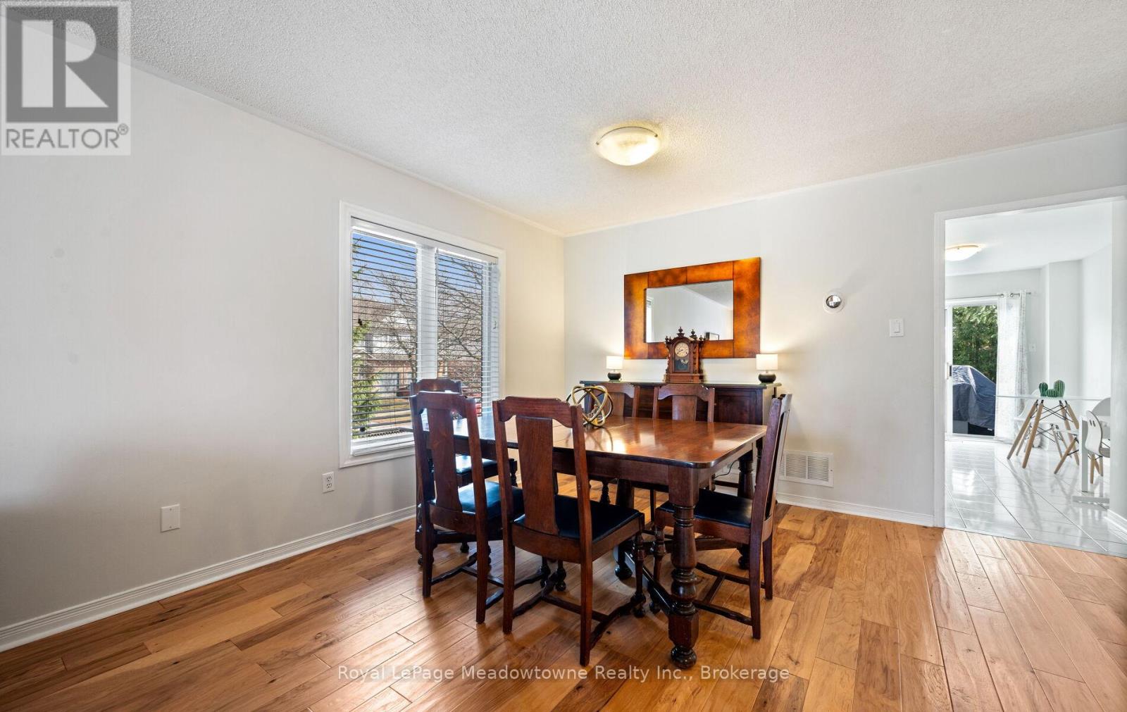 3 Houndtrail Drive, Hamilton, Ontario  L8B 0L8 - Photo 8 - X12945622