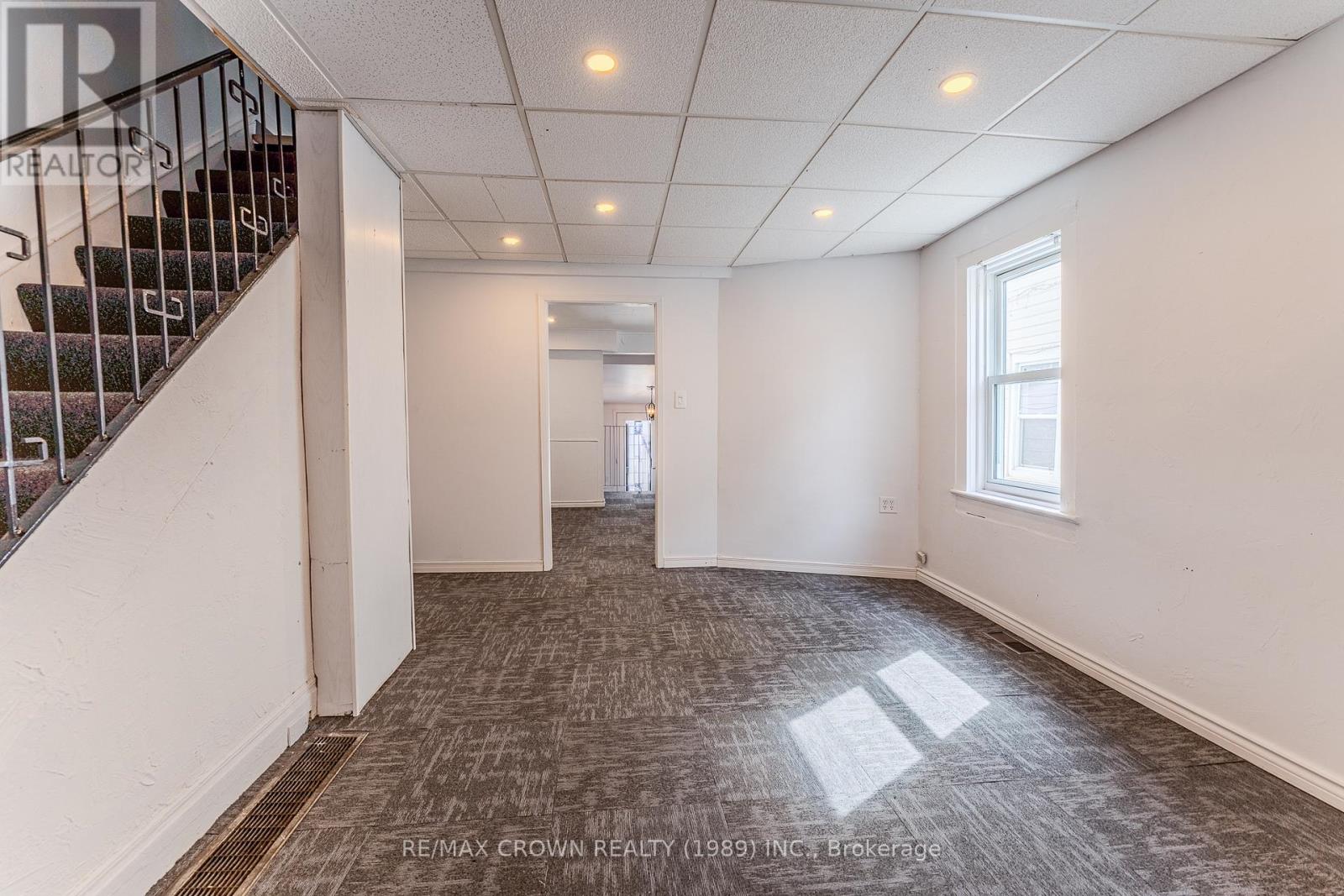 1159 Cassells Street, North Bay, Ontario  P1B 4B4 - Photo 9 - X12945604