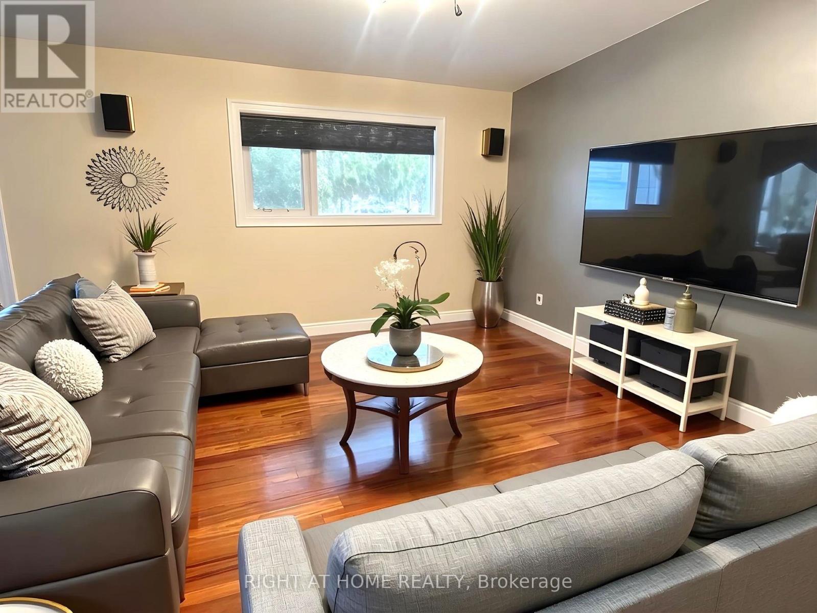 7454 Old Church Road, Caledon, Ontario  L7C 0H5 - Photo 10 - W12945346