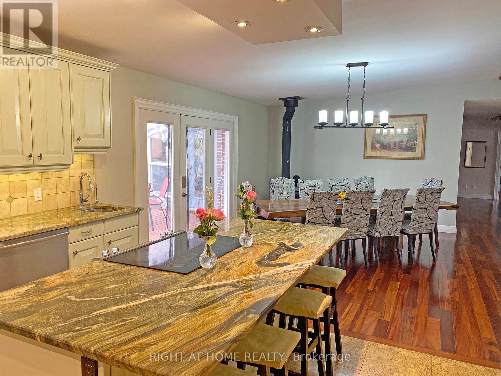 7454 Old Church Road, Caledon, Ontario  L7C 0H5 - Photo 13 - W12945346