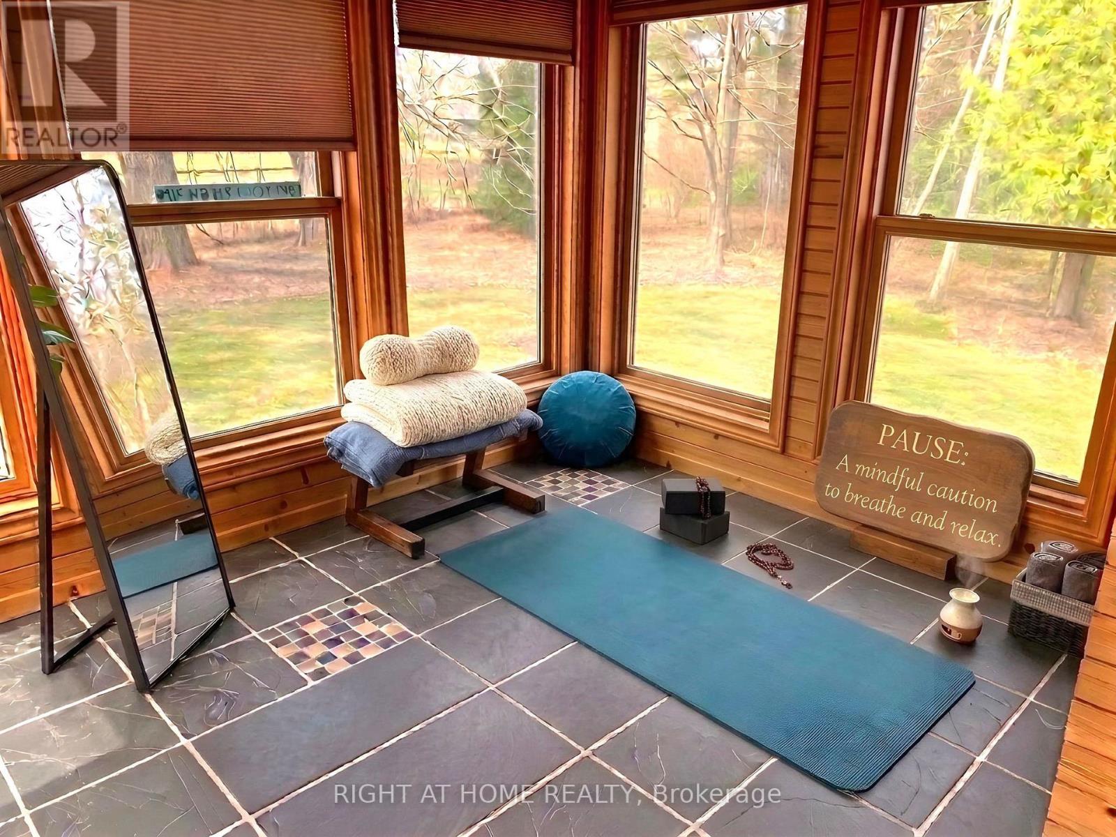 7454 Old Church Road, Caledon, Ontario  L7C 0H5 - Photo 24 - W12945346