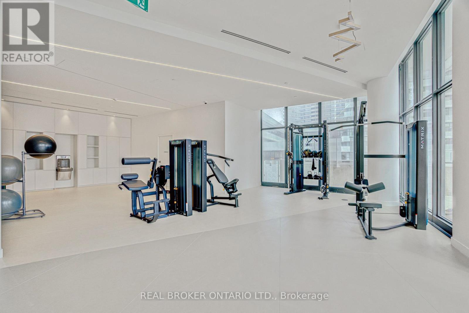 1112 - 3900 Confederation Parkway, Mississauga, Ontario  L5B 0M3 - Photo 21 - W12945348