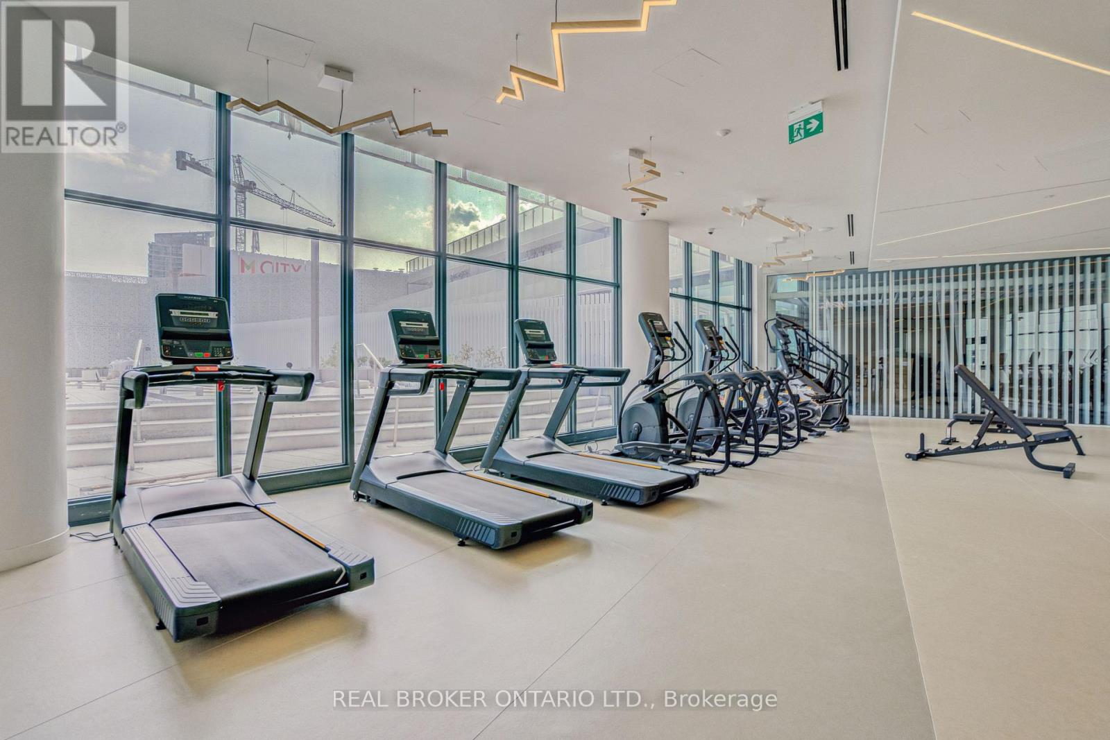 1112 - 3900 Confederation Parkway, Mississauga, Ontario  L5B 0M3 - Photo 22 - W12945348