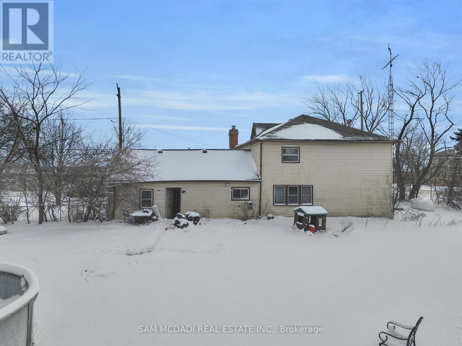 10025 Britannia Road, Milton, Ontario  L9T 7G2 - Photo 4 - W12945368