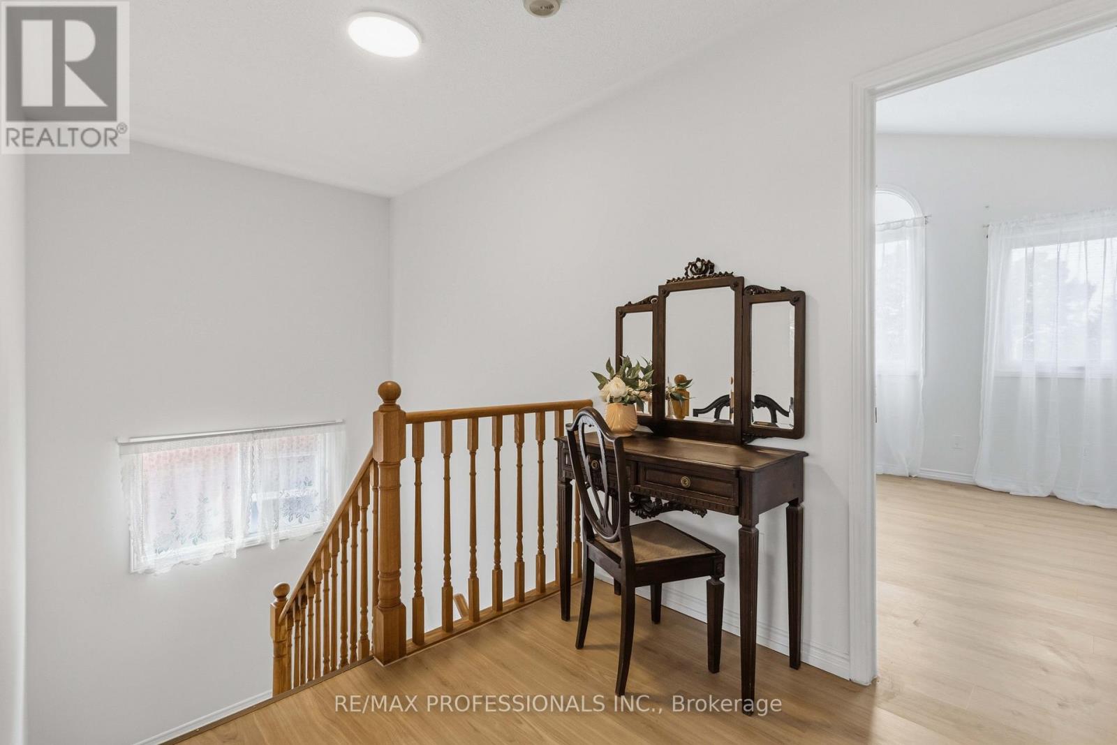 34 Newman Court, Brampton, Ontario  L6S 5T1 - Photo 9 - W12945468