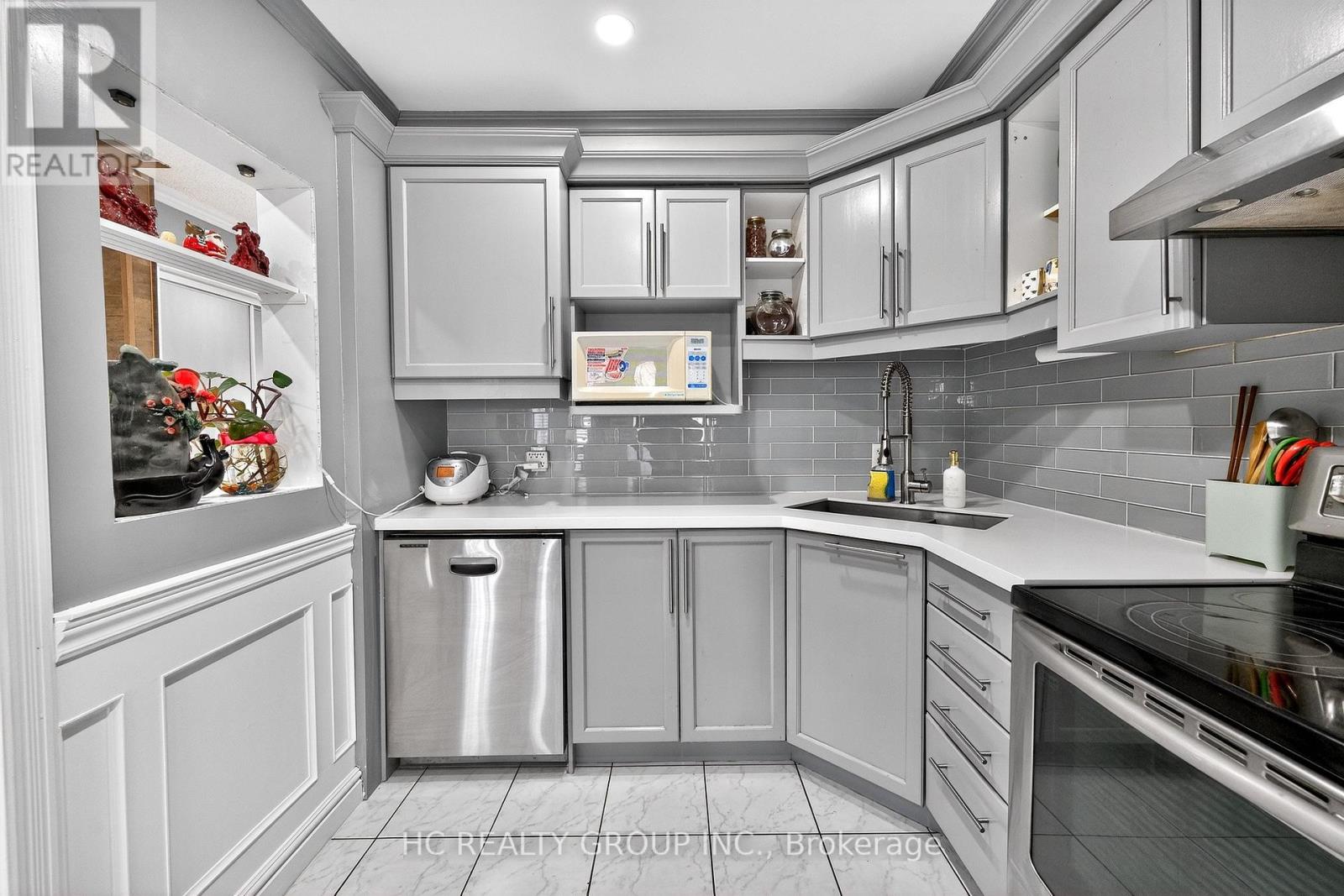 81 - 2080 Leanne Boulevard, Mississauga, Ontario  L5K 2S6 - Photo 7 - W12945472