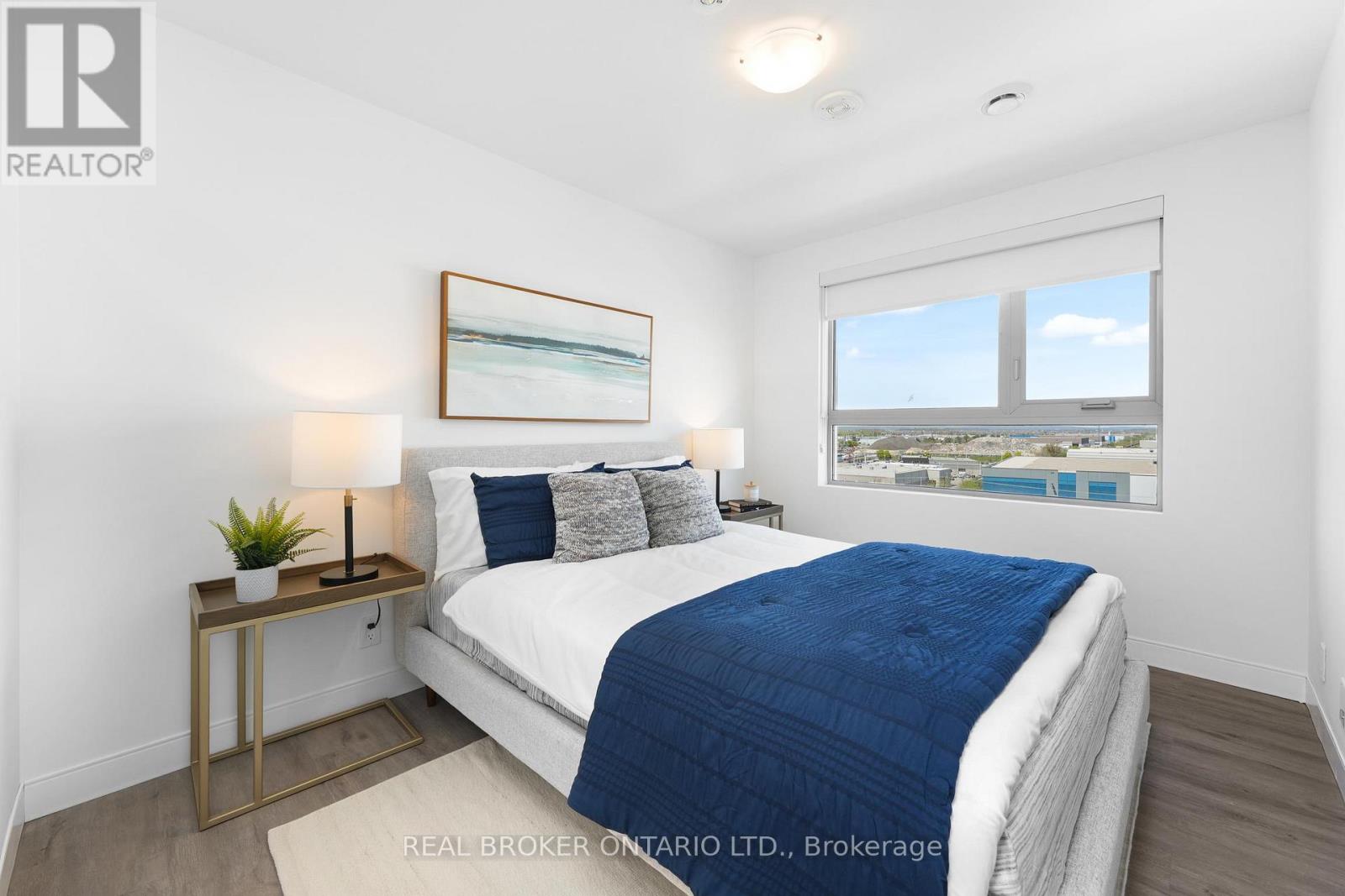 215 - 100 Manett Crescent, Brampton, Ontario  L6X 4P7 - Photo 3 - W12945506