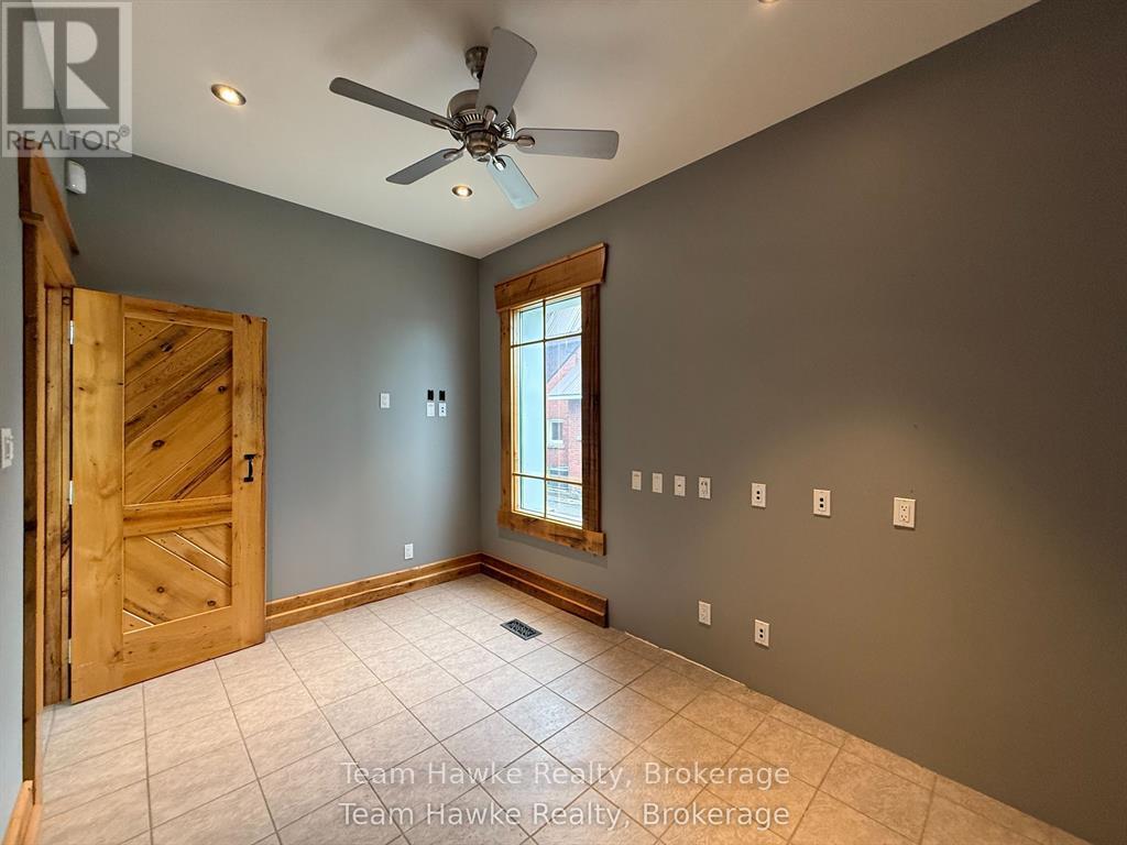 1e - 361 King Street, Midland, Ontario  L4R 3M7 - Photo 20 - S12945658