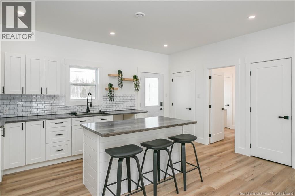 63 De La Tourbe Street, Lamèque, New Brunswick  E8T 1G5 - Photo 14 - NB135988