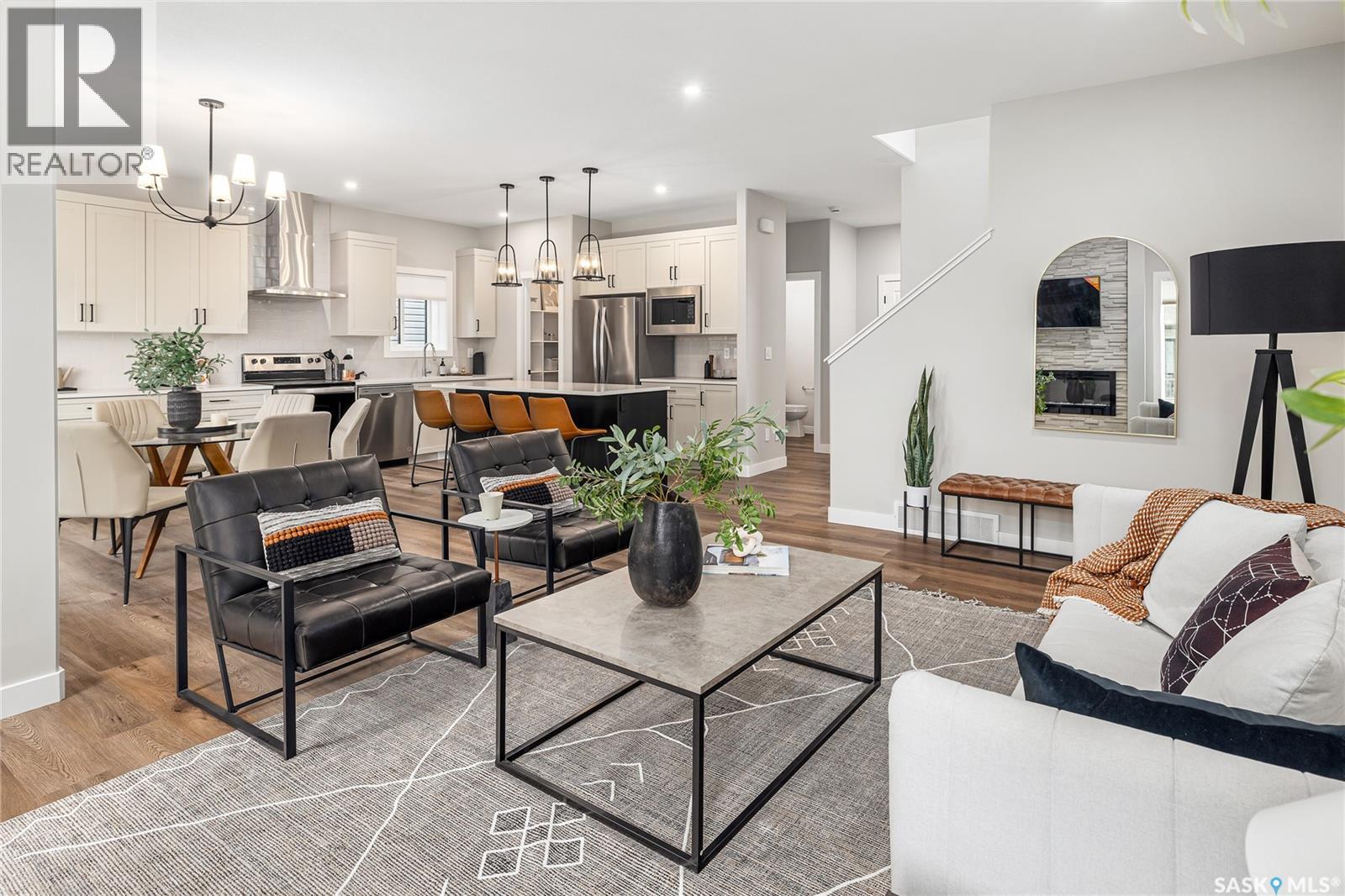 6 Vancouver CRESCENT, pilot butte, Saskatchewan