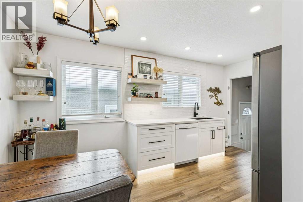 1331 Rosehill Drive NW, Calgary, Alberta  T2K 1M3 - Photo 11 - A2297976