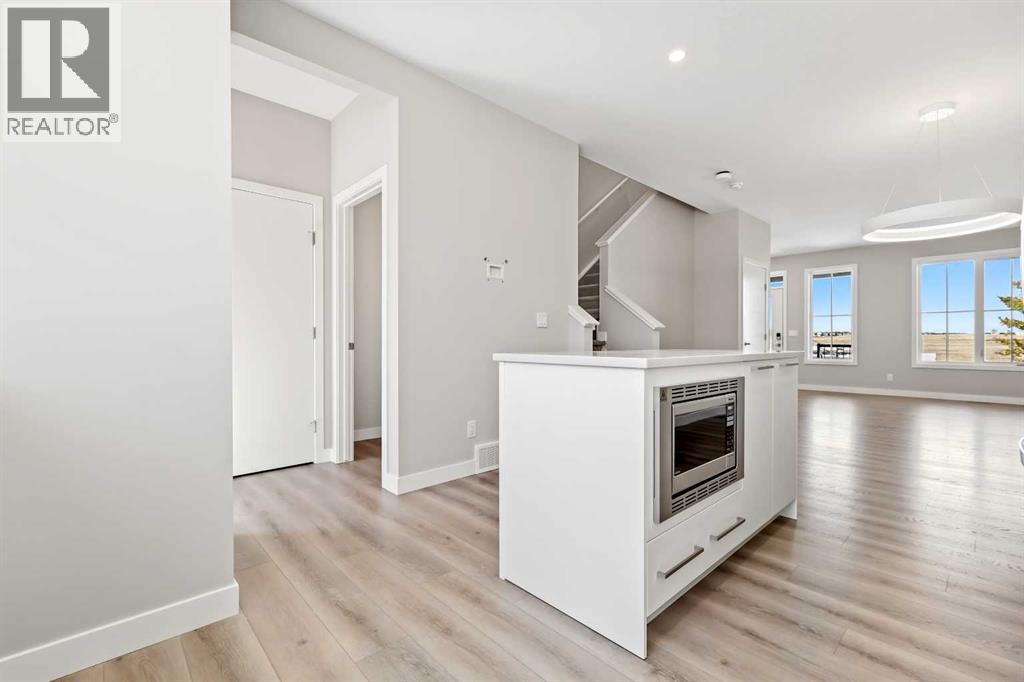 7055 Rangeview Avenue Se, Calgary, Alberta  T3S 0R1 - Photo 5 - A2243655