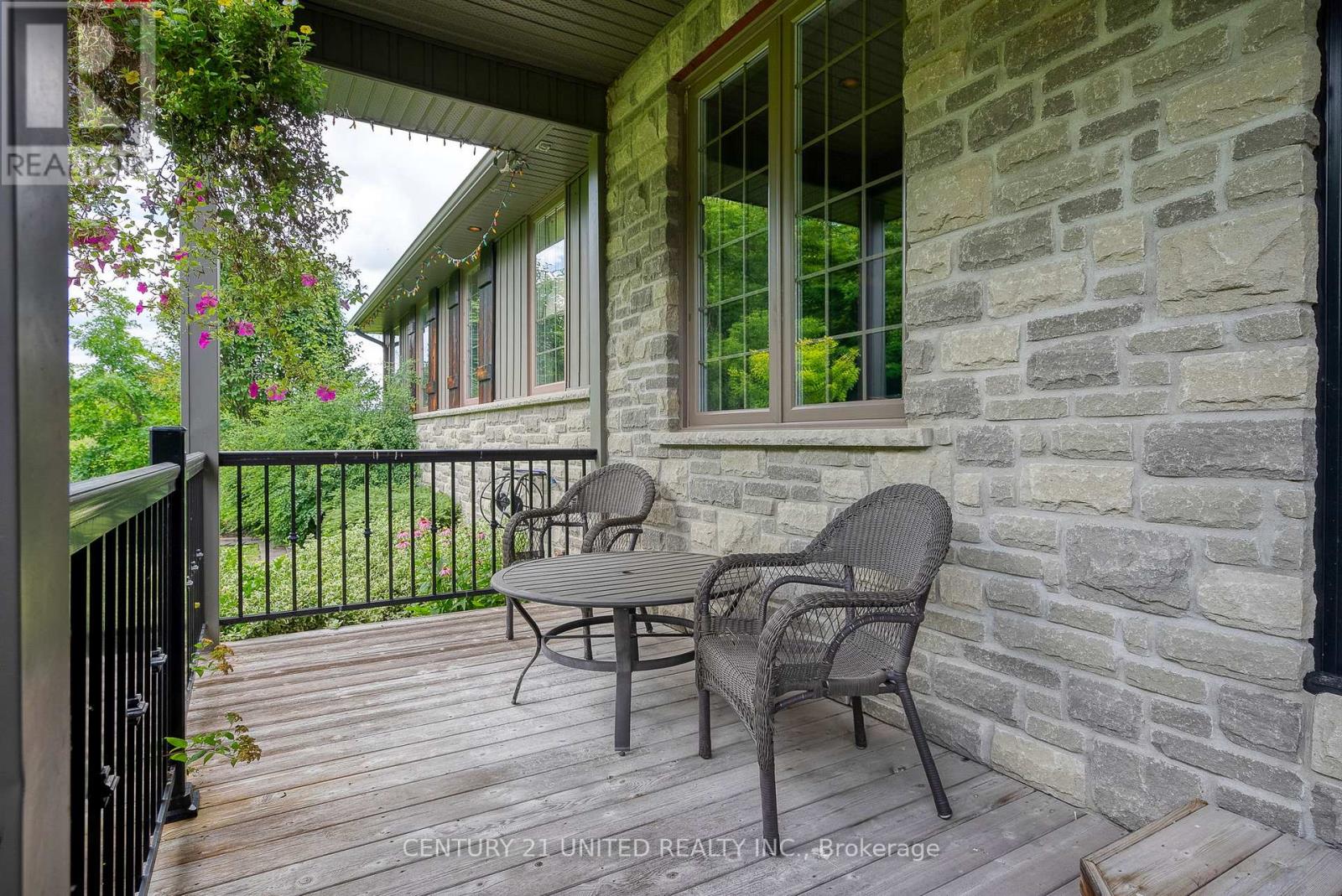 2300 Victoria Road, Prince Edward County (Ameliasburg Ward), Ontario  K0K 1L0 - Photo 15 - X12945534
