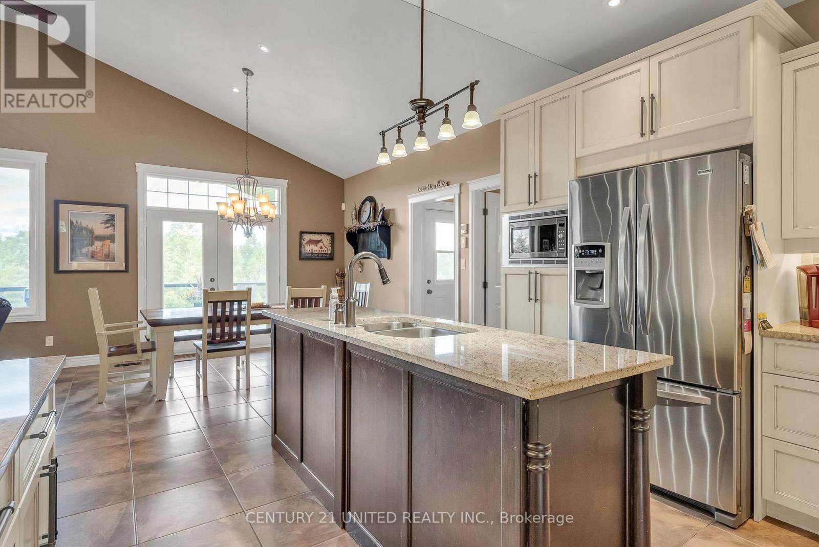 2300 Victoria Road, Prince Edward County (Ameliasburg Ward), Ontario  K0K 1L0 - Photo 25 - X12945534