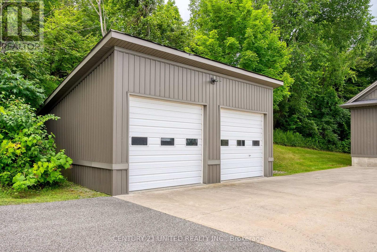 2300 Victoria Road, Prince Edward County, Ontario  K0K 1L0 - Photo 45 - X12945534