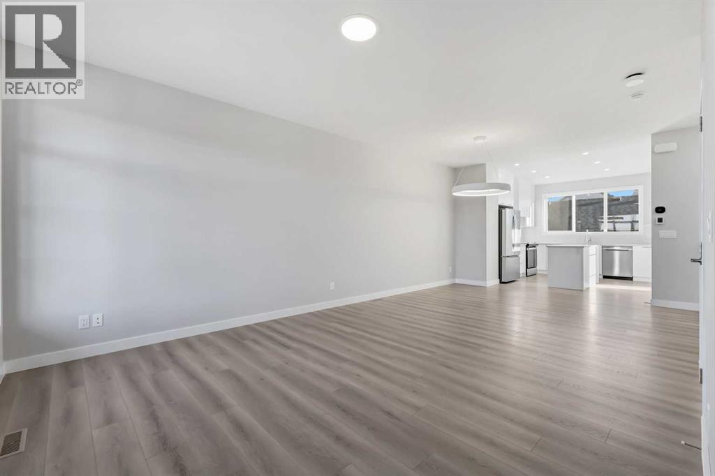 7007 Rangeview Avenue SE, Calgary, Alberta  T3S 0P9 - Photo 3 - A2269816