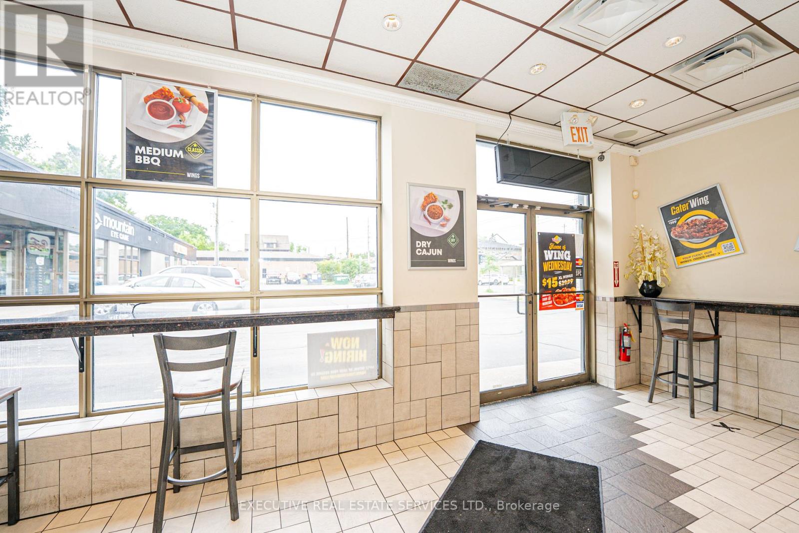 535 Upper Wellington Street, Hamilton, Ontario  L9A 3P7 - Photo 12 - X12945324