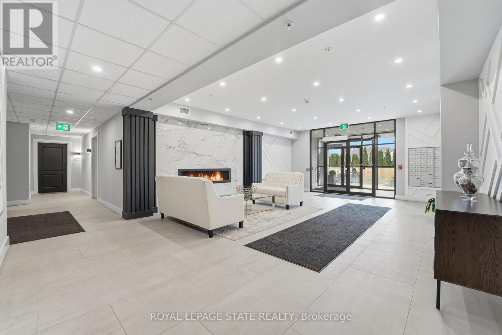 203 - 120 Springvalley Crescent, Hamilton, Ontario  L9C 0E4 - Photo 21 - X12945328