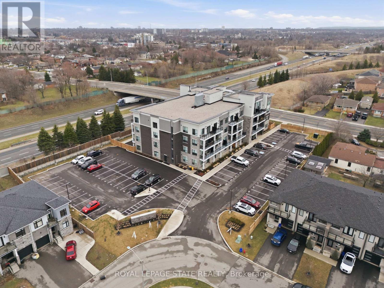 203 - 120 Springvalley Crescent, Hamilton, Ontario  L9C 0E4 - Photo 26 - X12945328