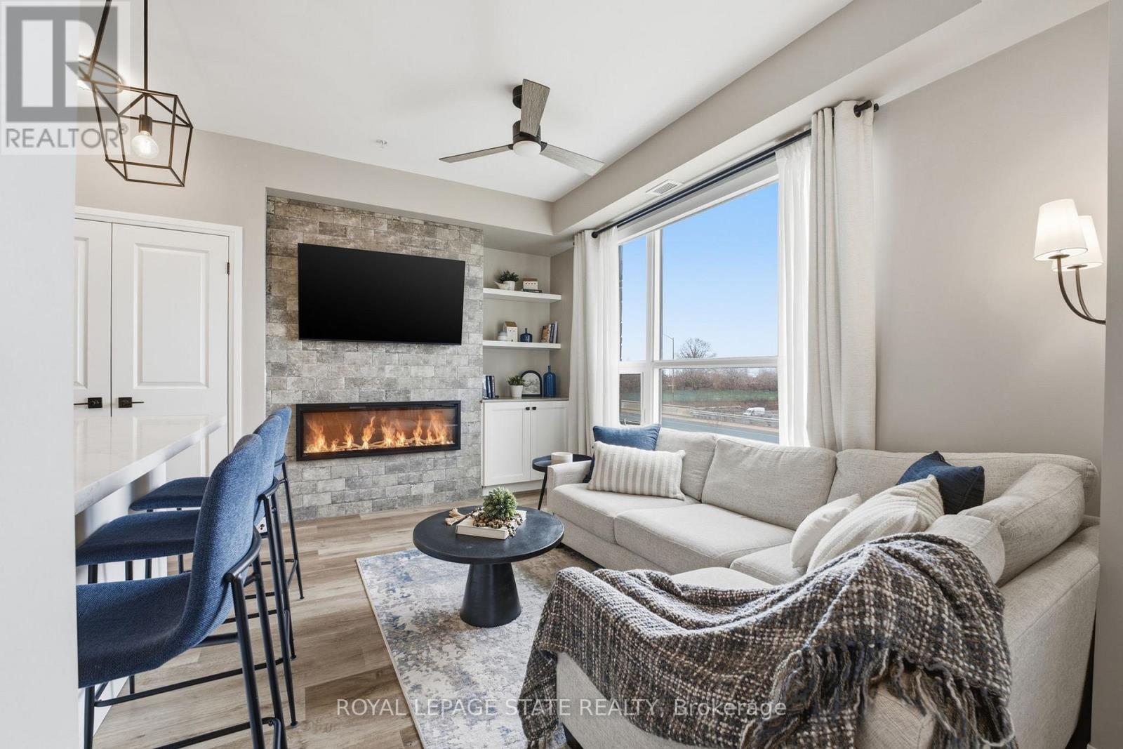 203 - 120 Springvalley Crescent, Hamilton, Ontario  L9C 0E4 - Photo 4 - X12945328