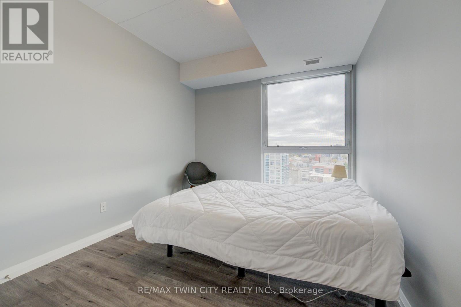 1805 - 60 Charles Street W, Kitchener, Ontario  N2G 0C9 - Photo 6 - X12945370