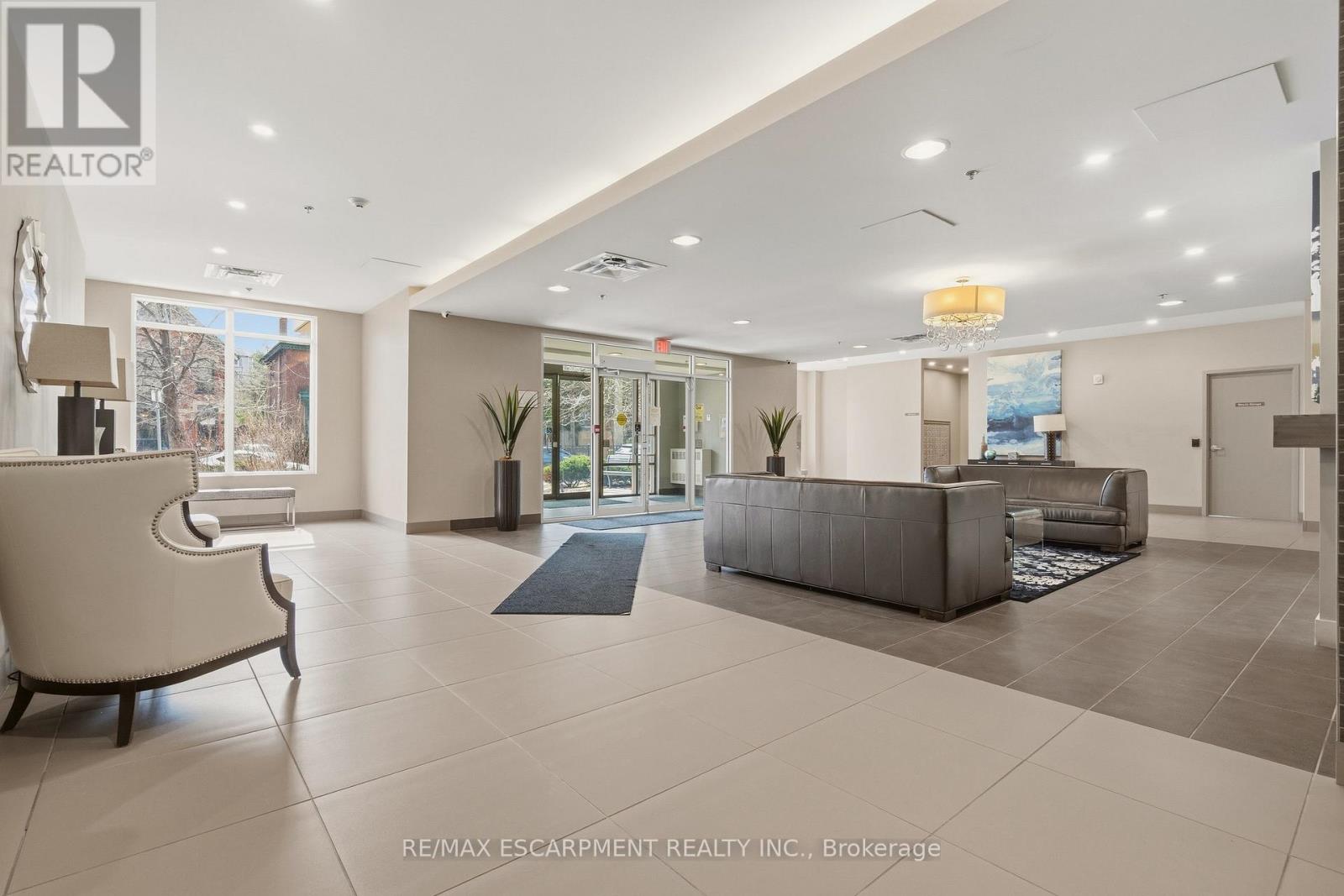 Ph1 - 90 Charlton Avenue W, Hamilton, Ontario  L8P 0B4 - Photo 38 - X12945398