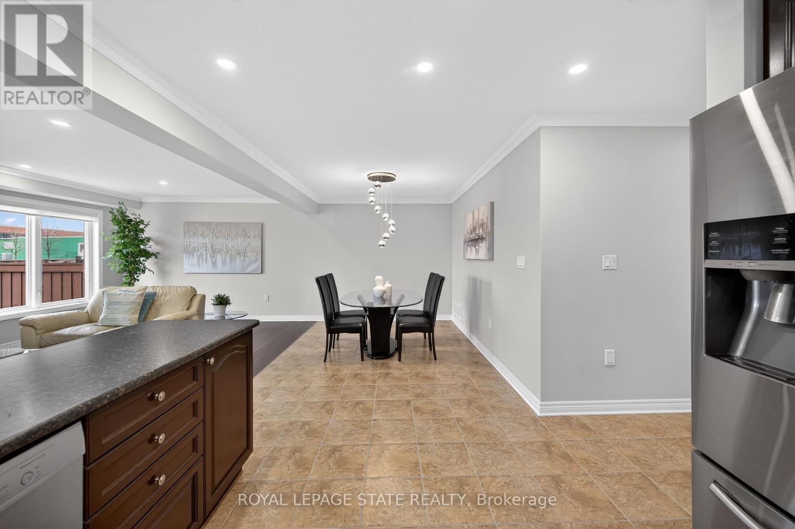 300 Pinehill Drive, Hamilton, Ontario  L0R 1P0 - Photo 12 - X12945452